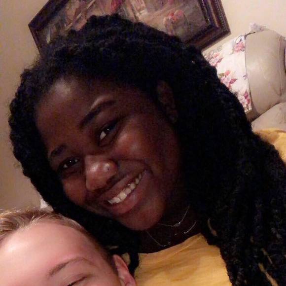 Meet your Posher, Bree - Picture 1 of 1